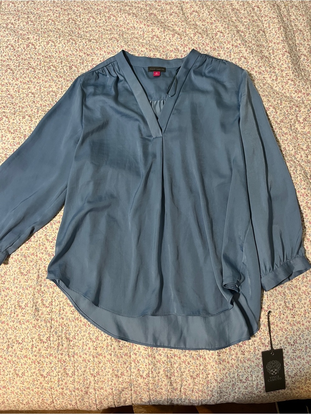 NWT Vince Camuto Steel Blue V-Neck Long Sleeve Blouse. Medium